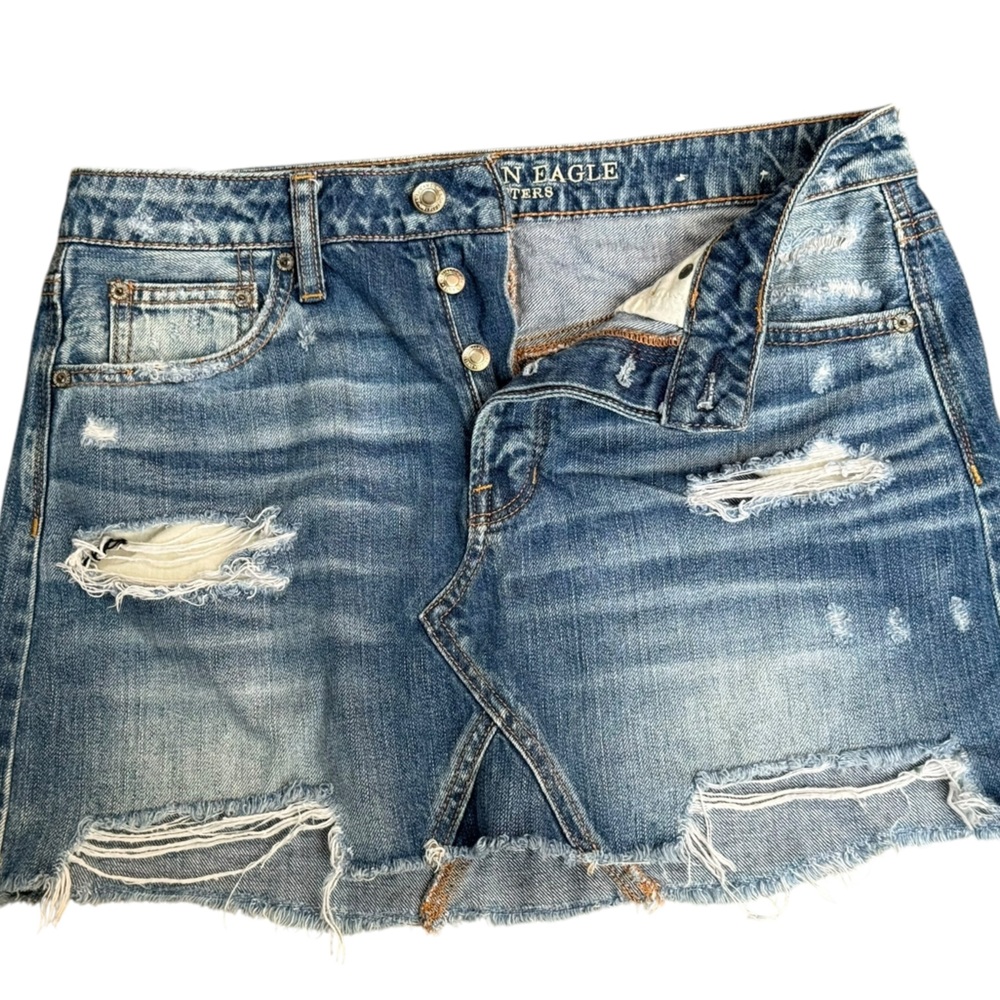 American Eagle ladies button fly distressed denim jean skirt size 8